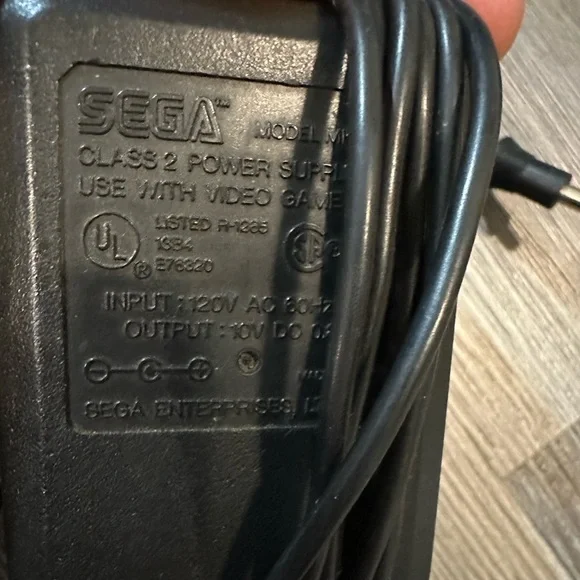 Sega Genesis Model 2 MK-1631 Black Console Bundle With Cables and 4 Games. - Picture 3 of 10